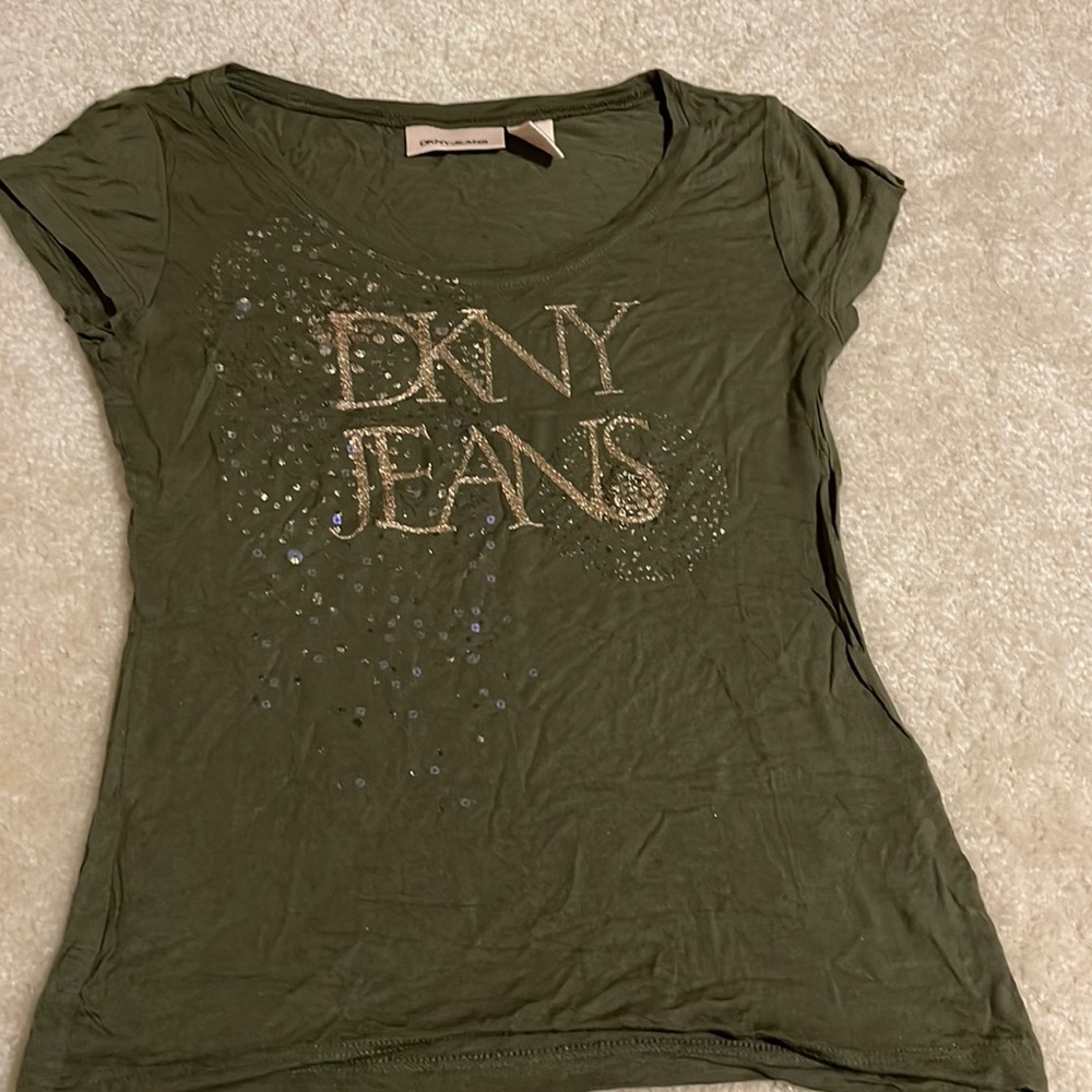 DKNY
